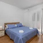 Дом отдыха Cozy In With Wifi Супетарска-Драга