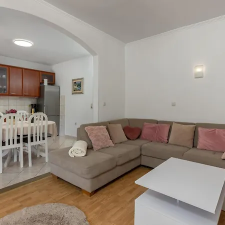 3 Bedroom Pet Friendly In Holiday home