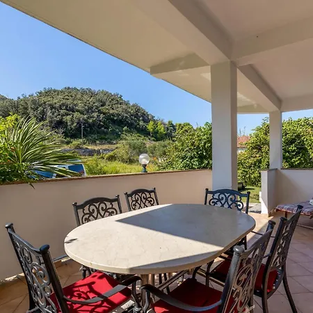 Holiday home Cozy In With Wifi