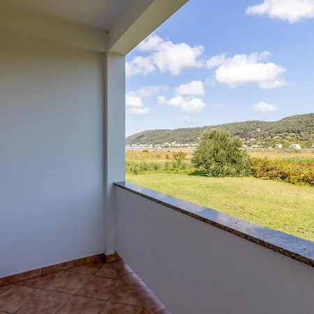 Stunning In Nyaraló *