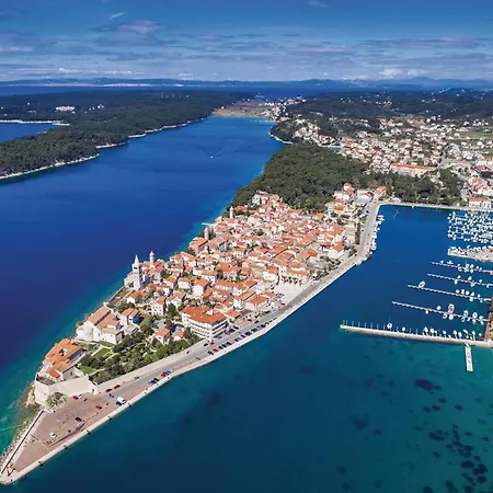 Holiday home Cozy In With Wifi *